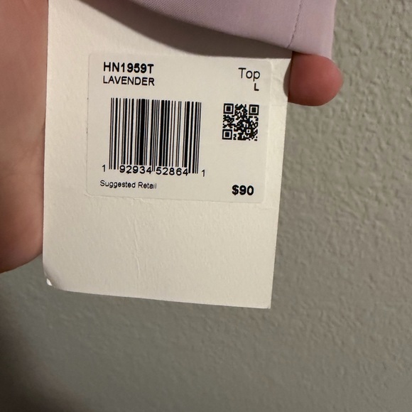 Light purple sweetheart neckline crop top with rose accents - Picture 4 of 5